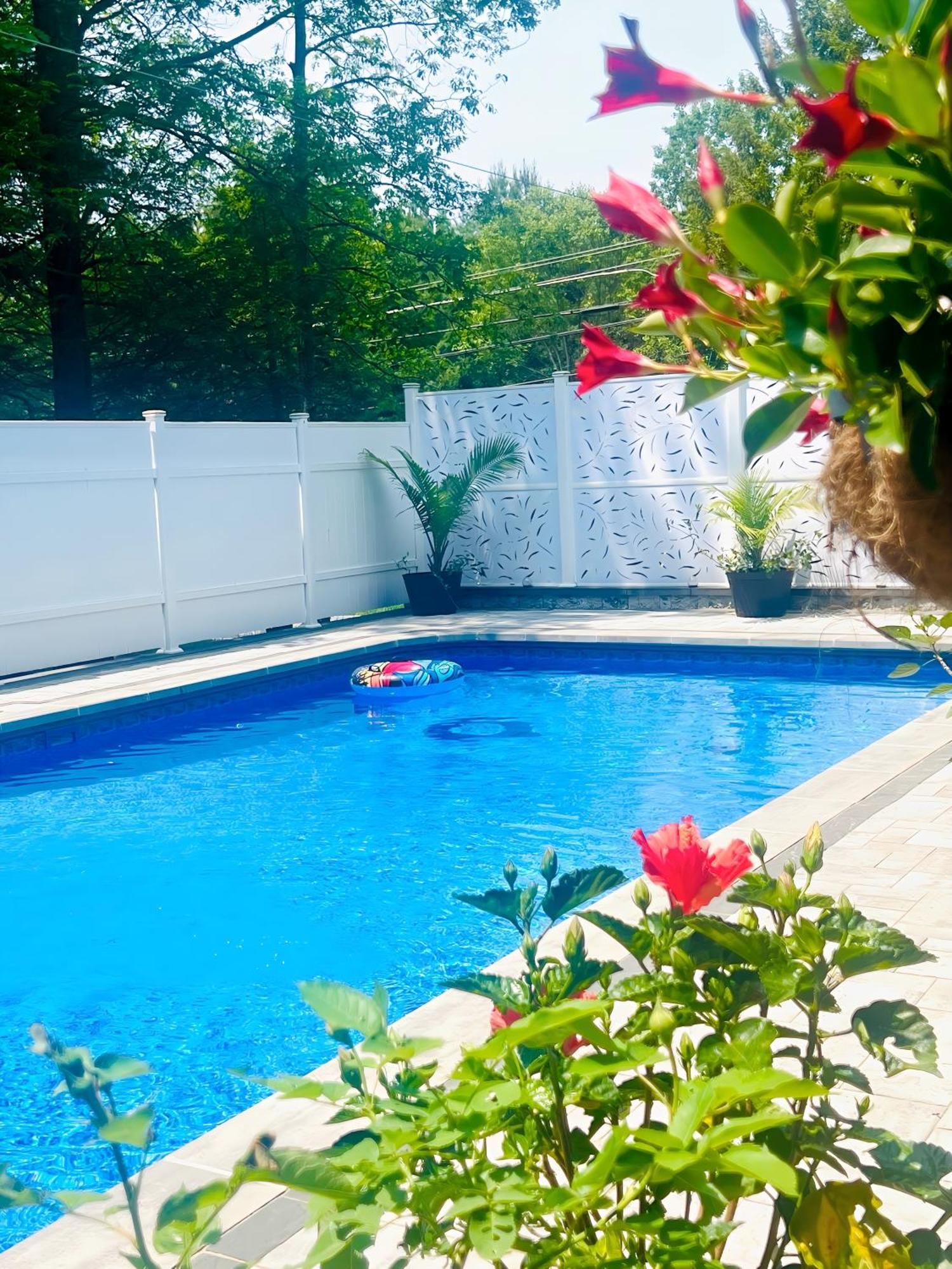 Amazing Poconos House . Sauna/Hot Tub/Private Pool อีสต์สเตราด์สเบิร์ก ภายนอก รูปภาพ